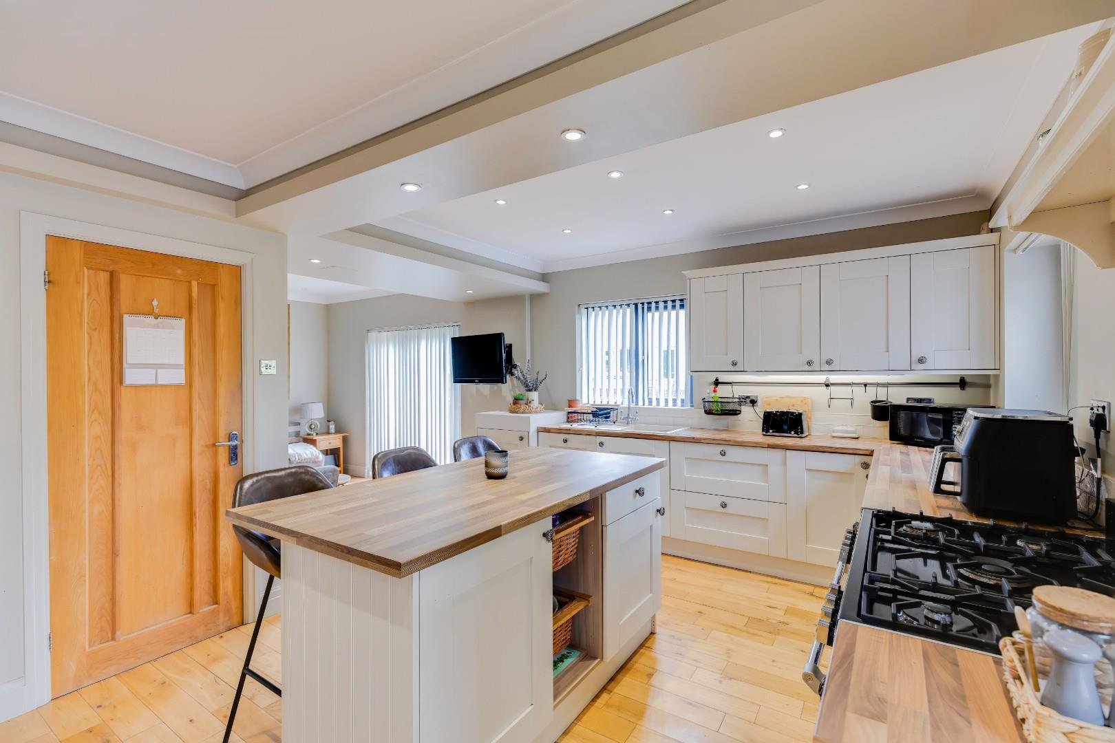 Robgill, Gwern Y Steeple Peterston-Super-Ely, Cardiff, South Glamorgan, CF5 6LG